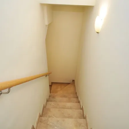 Townhouse Rigat Villa *