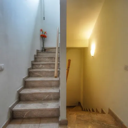 Villa Townhouse Rigat *