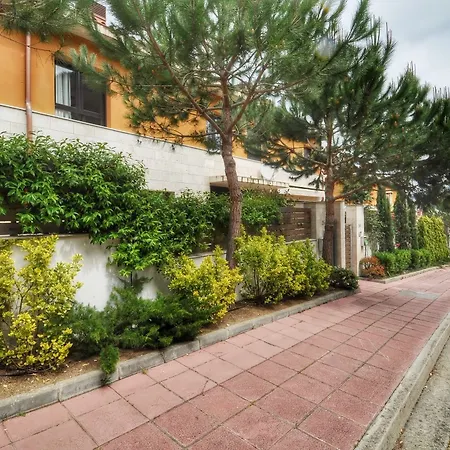 Villa Townhouse Rigat